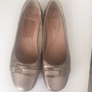 Clark woman flats